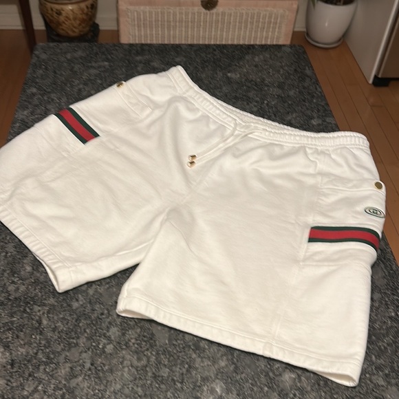 🦁 Gucci Interlocking G Web Embossed Jogger Shorts - Picture 14 of 14